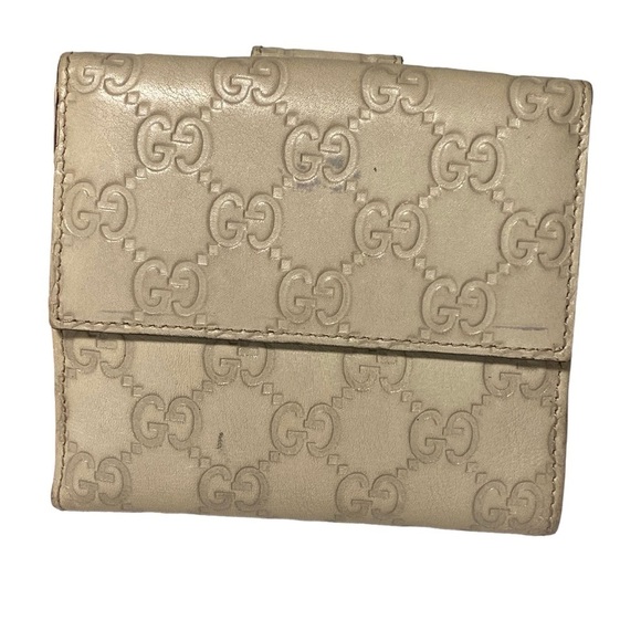 Vintage Gucci Heart Compact Wallet - Picture 3 of 10